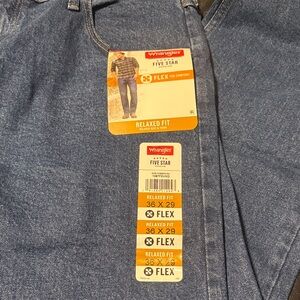 Wrangler Men's Relaxed Fit Flex Jeans - Dark Blue
